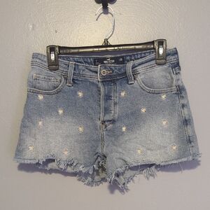 Hollister California High Rise Mom Jean Shirt 3" With Embroidered Daisy Floral 7